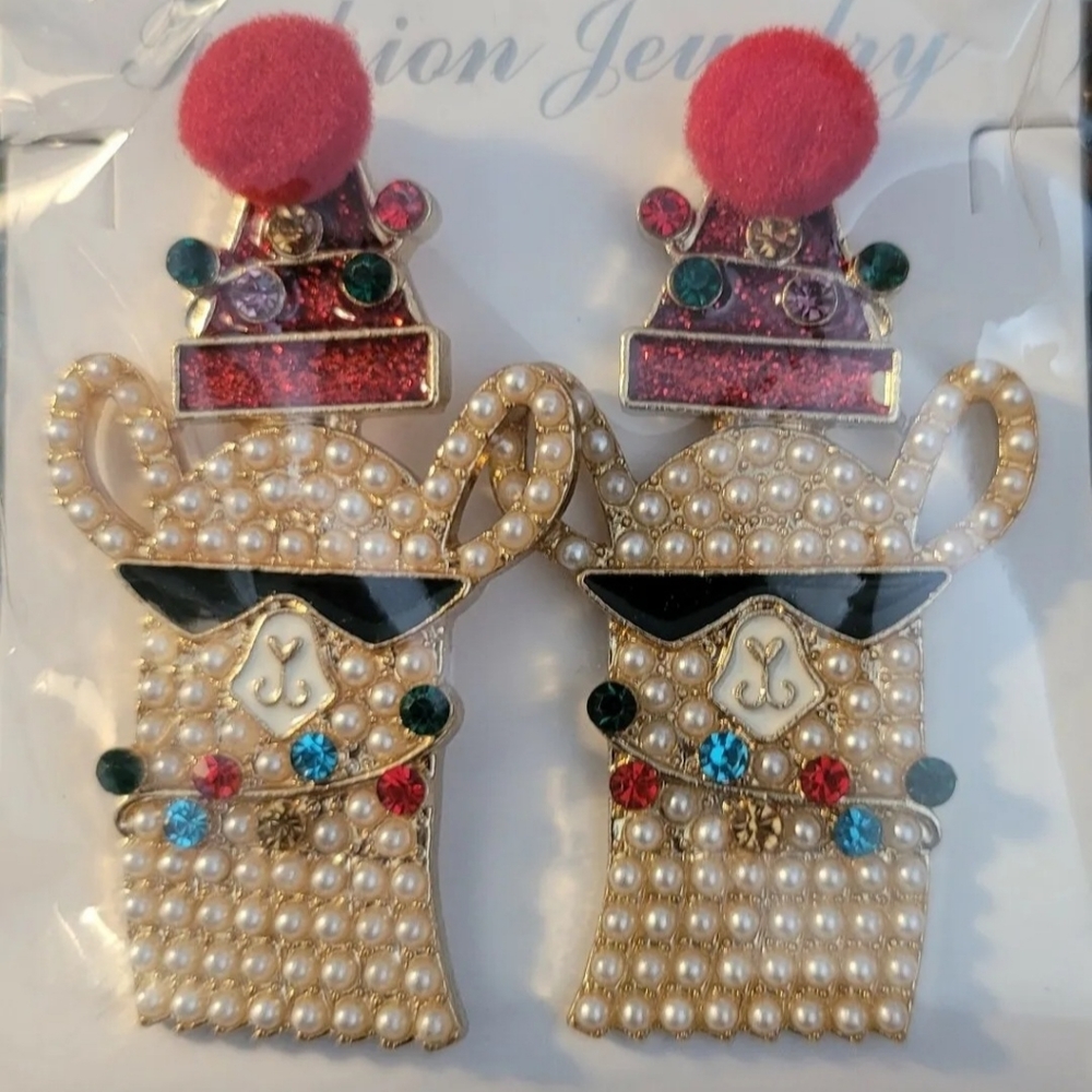 NEW LLAMA ALPACA in sunglasses HOLIDAY EMBELLISHED BEADED EARRINGS PIERCED XMAS